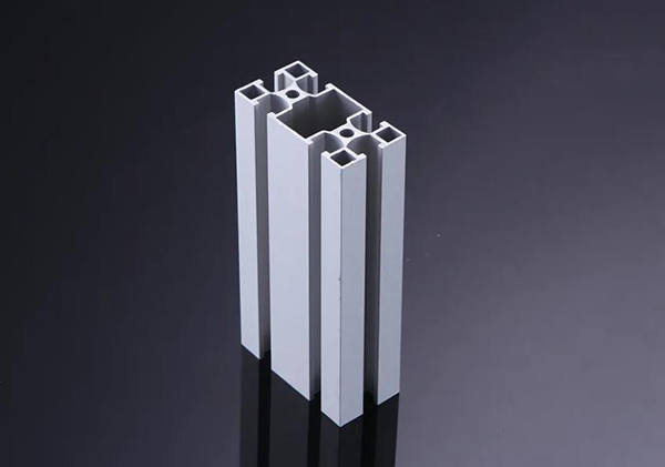 铝合金型材在高快铁路运输中的利用